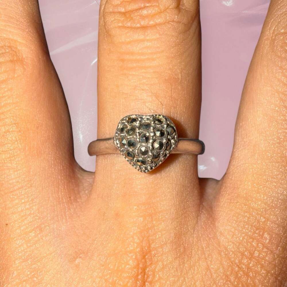 Vintage Y2K Heart Marcasite Ring 925 Sterling Silver Goth Romantic Size 9